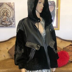 La Bosse Italian Black hooded Leather and velvet Women's Jacket beautiful new!